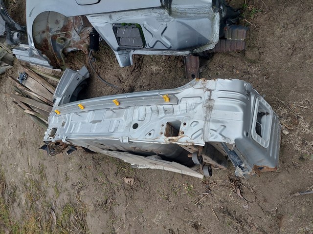 NISSAN 791108H310 Панель багажного отсека задняя в наличии Черкассы