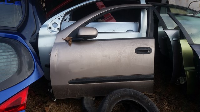 Двери кабины 801015M431 NISSAN
