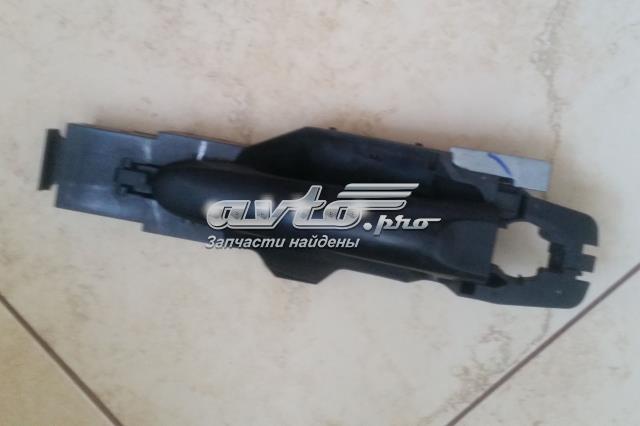 Держатель наружной ручки двери, передней левой 806111HB1A NISSAN