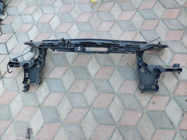 8200137496 RENAULT Суппорт радиатора правый (монтажная панель крепления фар) купить в Полтава
