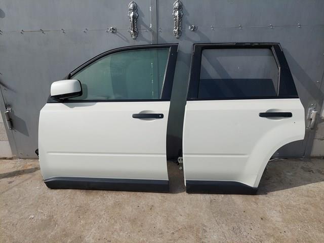 Стекло двери задней левой 82301JG100 NISSAN