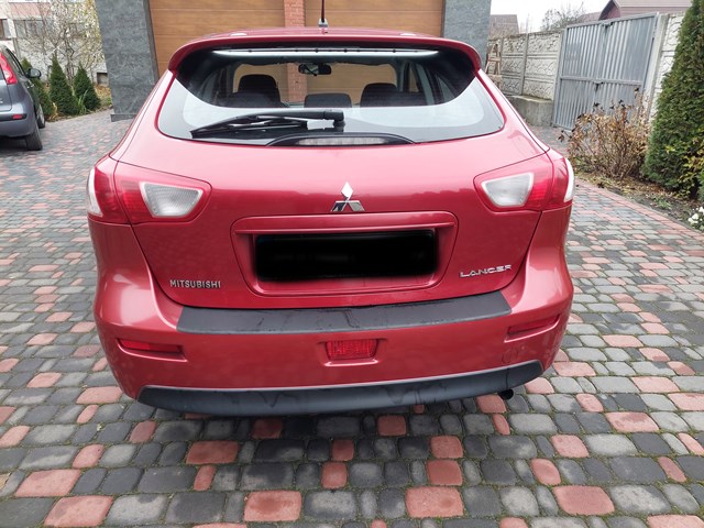 Задняя левая внутренняя фара 8336A035 MITSUBISHI