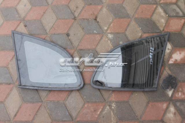 Стукло багажника, правое 878202B000 HYUNDAI