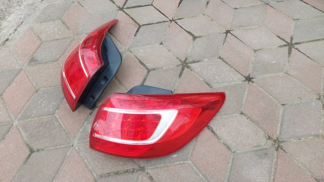 HYUNDAI 924013W010 Фонарь задний левый внешний в наличии Николаев