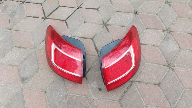 Задний левый внешний фонарь 924013W010 HYUNDAI