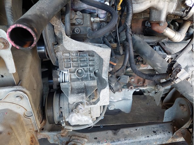 Кронштейн крепления генератора 96440531 OPEL