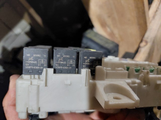 Реле стартера MB953382 MITSUBISHI