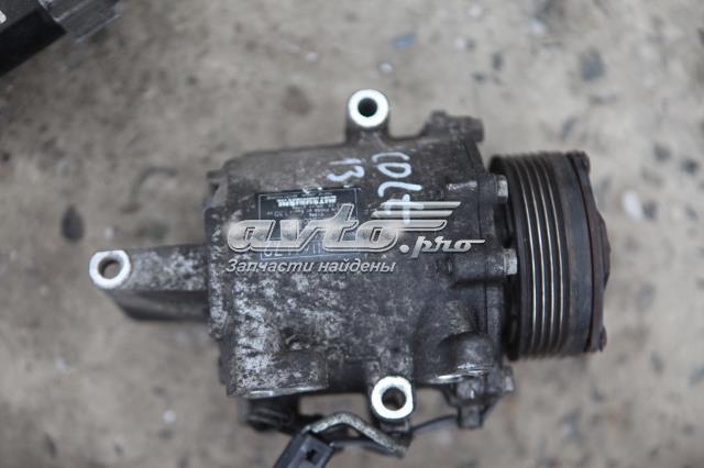 Компрессор кондиционера MN164472 MITSUBISHI