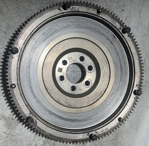 Маховик сцепления 04L105269 VAG