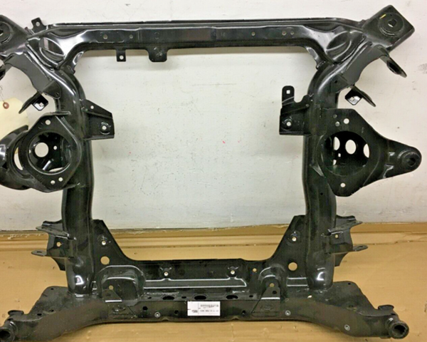Передняя балка 31116788965 BMW