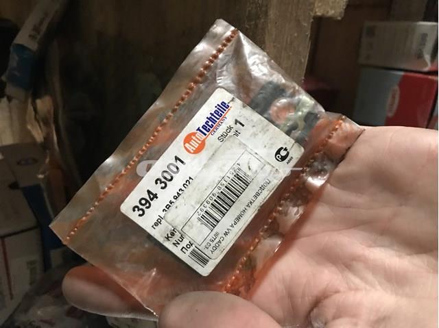 Фонарь освещения номера Volkswagen Touran 2