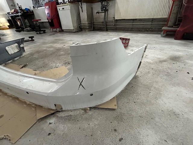 3G9807421 VAG Задний бампер купить в Ирпень