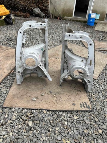 Панель брызговика моторного отсека, левая 41007377915 BMW