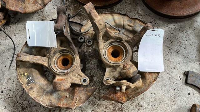Цапфа поворотная левая 4321258020 TOYOTA