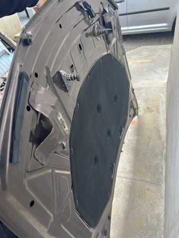 Подкладка-капот 51489175051 BMW