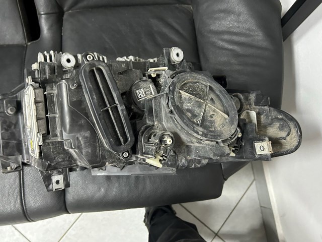 BMW 63117259525 Левая фара в наличии Каменское