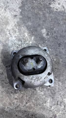 Подушка трансмиссии A1662401118 MERCEDES