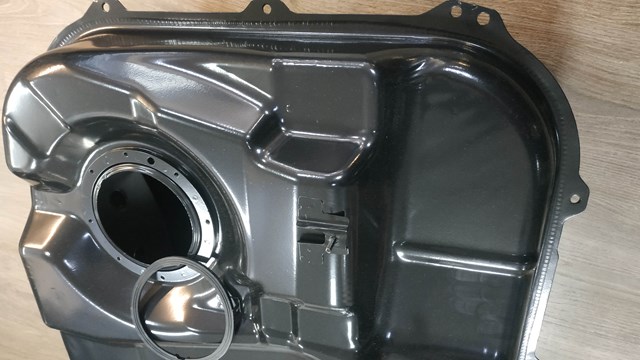 311502L260 HYUNDAI Бак топливный купить в Ровно