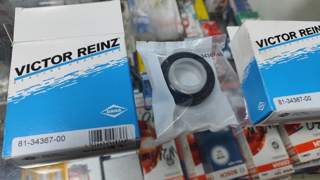 Сальник распредвала двигателя 813436700 VICTOR REINZ