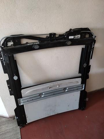 Крышка люка крыши DS7Z54500A18B FORD