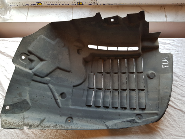 Локер передний левый LR033071 LAND ROVER