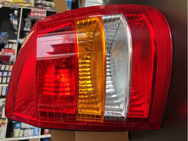 Фонарь задний правый Opel Astra G