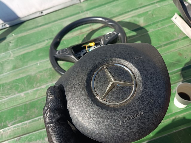 Подушка AIRBAG водительская 0008602200 MERCEDES