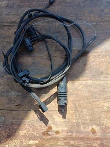 Насос электроомывателя Audi A8 D3