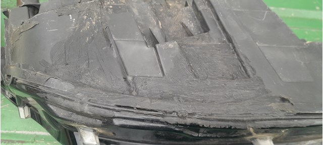 VOLVO 31353139 Левая фара в наличии Ирпень