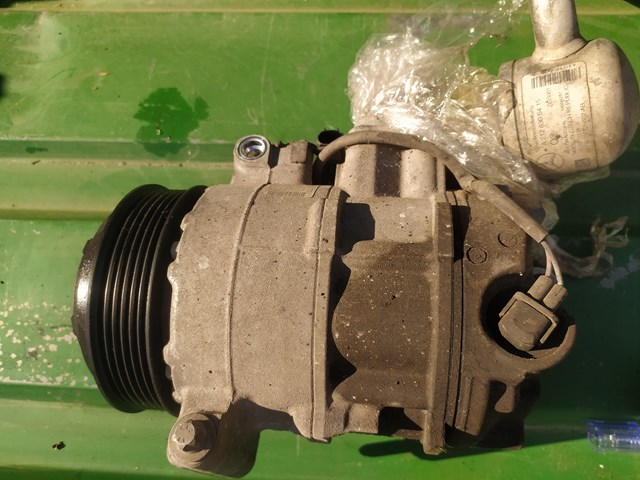 Компрессор хладагента A0022303111 MERCEDES