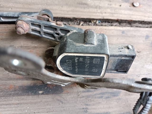 Датчик уровня кузова, передний A0035426618 MERCEDES