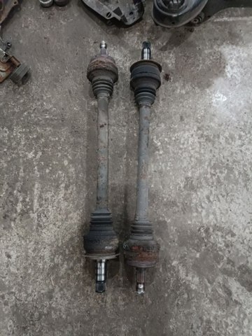Привод задний A2043501810 MERCEDES