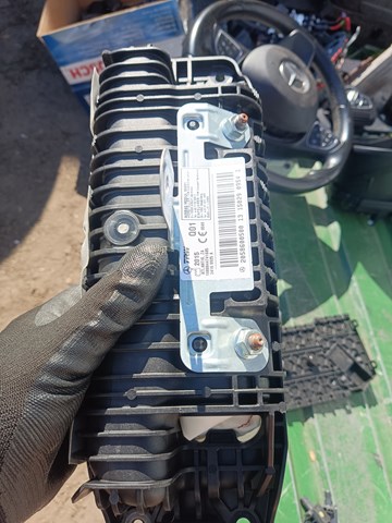 Подушка безопасности, пассажирская A2058600500 MERCEDES