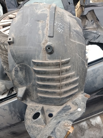 Подкрылок переднего крыла, правый передний A2126900230 MERCEDES