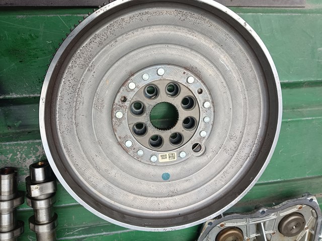 Маховик двигателя A2700301005 MERCEDES