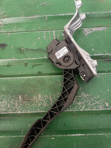 Педали газа AH229F836AB LAND ROVER