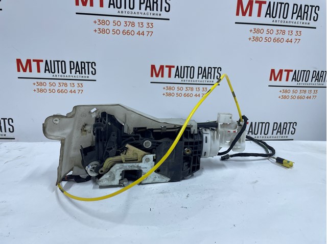 MERCEDES 2207200135 Замок двери передней левой в наличии Киев