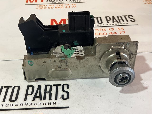 Внутренний дверной замок 2T1AV21812BG FORD