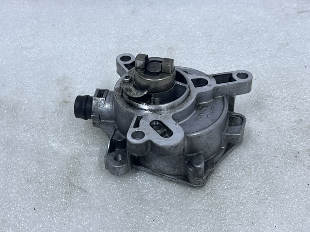 Механический вакуумный насос 31316688 VOLVO