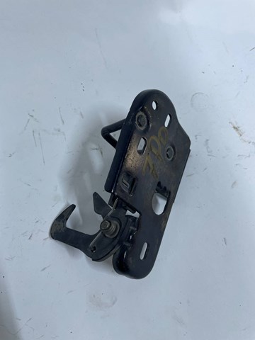 3C0823480A Стояк-крюк замка капота купить Одесса