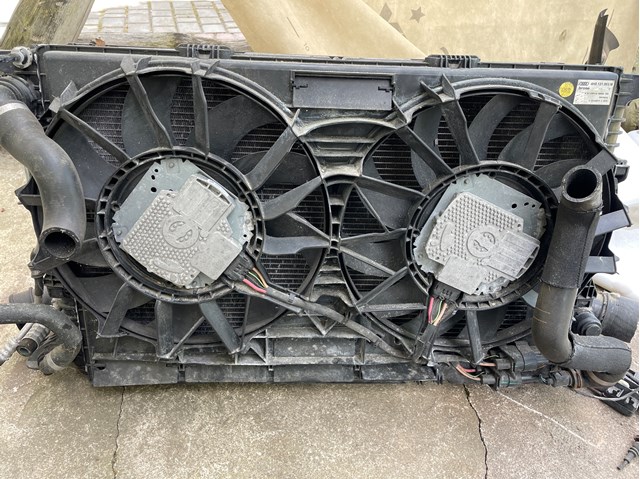 Вентилятор/крильчатка радіатора охолодження, лівий 4H0959455AB