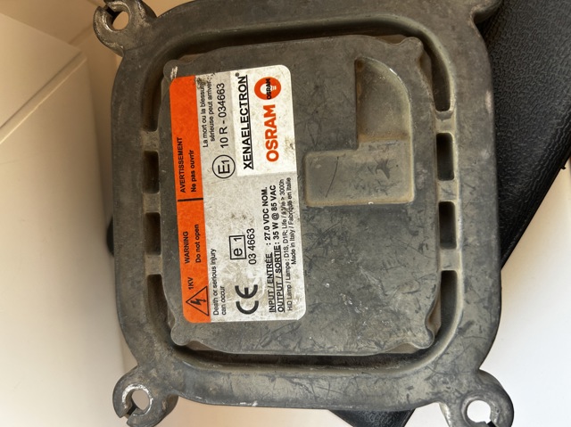 Модуль управления биксеноном 10R034663 GM