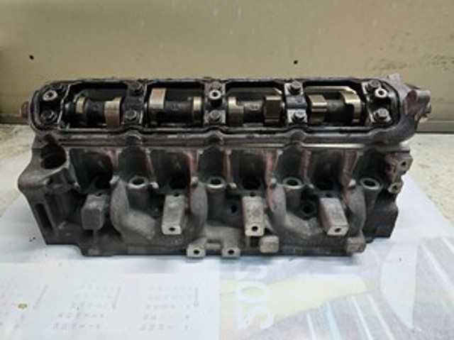 Головка цилиндров Renault Scenic II