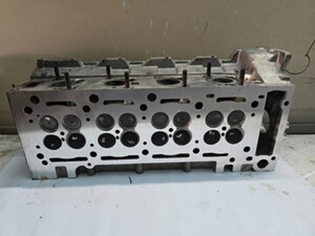 MERCEDES 6110105220 Головка блока цилиндров (ГБЦ) в наличии Житомир