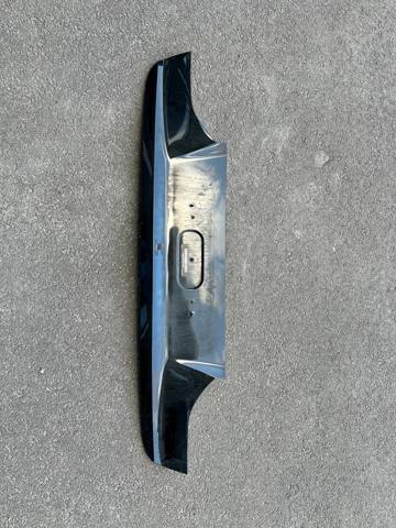 Накладка двери багажника 51247416687 BMW