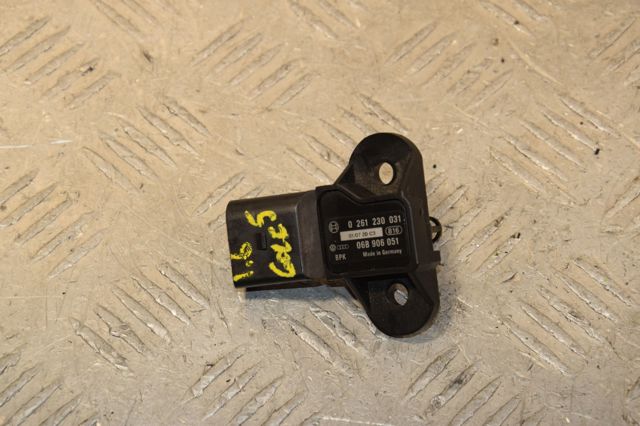 Датчик давления во впускном коллекторе 0261230031 VAG