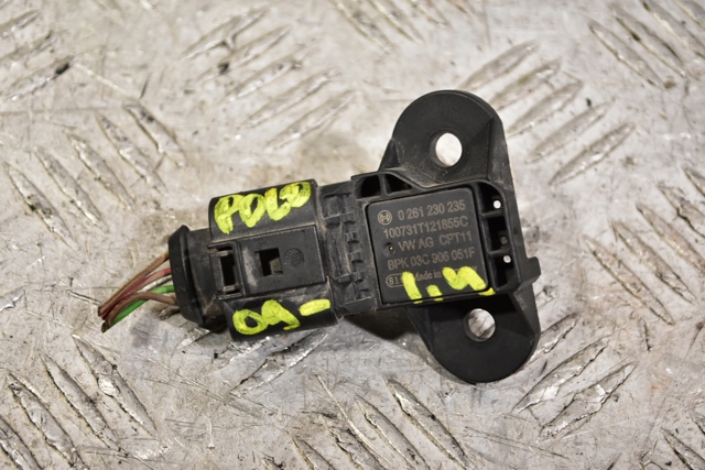 VAG 0261230235 Датчик давления во впускном коллекторе, MAP в наличии Тернополь