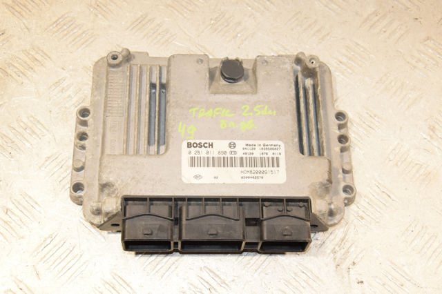 Модуль управления двигателем 0281011890 NISSAN
