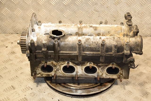 Головка блока Skoda Fabia 2