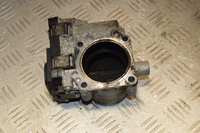 Дроссельная заслонка 03C133062A VAG